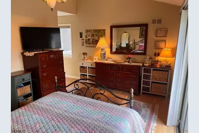 6 Buchanon Ct, West Orange Township, NJ 07052 - Photo 12