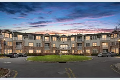 373 Victoria Drive, Bridgewater, NJ 08807 - Photo 2