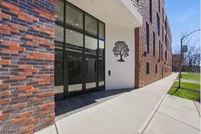 21 Lincoln Park #LL2, Newark, NJ 07102 - Photo 4