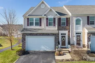 34 Washington Square Circle, Washington Boro, NJ 07882 - Photo 1