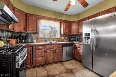 1875 Pilgrim Way, Union Township, NJ 07083 - Photo 14