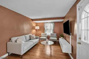 1875 Pilgrim Way, Union Township, NJ 07083 - Photo 12