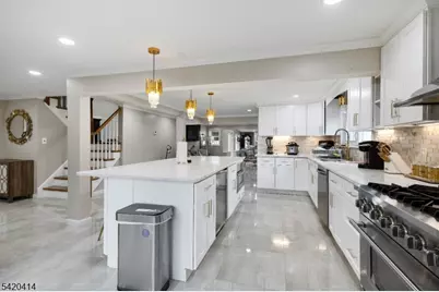 8 Curtis Dr, Lincoln Park, NJ 07035 - Photo 4