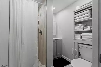 138 Merrill Rd, Clifton, NJ 07012 - Photo 24