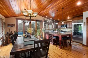 4 Greenbrier Rd, Green Brook Township, NJ 08812 - Photo 8