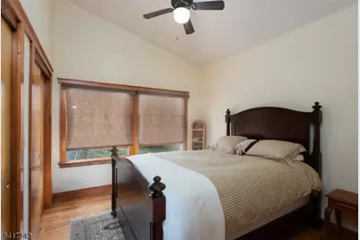 4 Greenbrier Rd, Green Brook Township, NJ 08812 - Photo 16