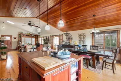 4 Greenbrier Rd, Green Brook Township, NJ 08812 - Photo 6