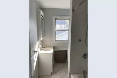 100 Claremont Ave, Verona, NJ 07044 - Photo 16