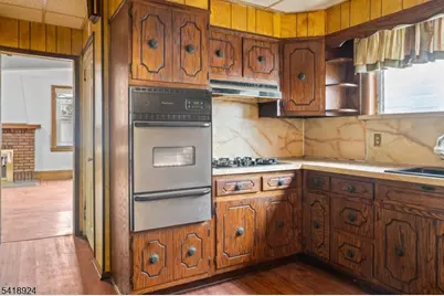 315 Meeker Ave, Newark, NJ 07112 - Photo 10