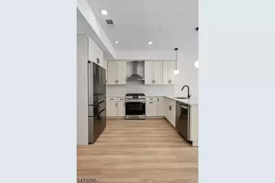 20 Encampment Ct203, Montville Township, NJ 07082 - Photo 8