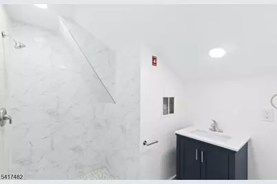 858 S 16th St, Newark, NJ 07108 - Photo 14