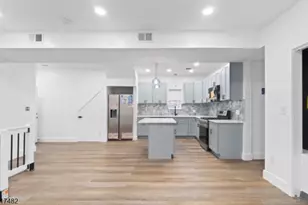 858 S 16th St, Newark, NJ 07108 - Photo 8