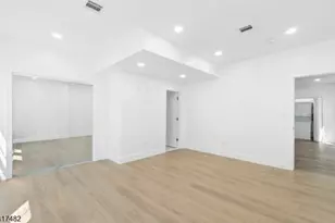 858 S 16th St, Newark, NJ 07108 - Photo 16