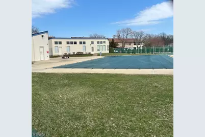 37 Chelsea Cir, Raritan Township, NJ 08822 - Photo 30