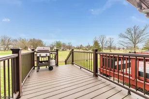 37 Chelsea Cir, Raritan Township, NJ 08822 - Photo 26