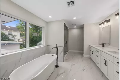 72 Hillside Rd, Elizabeth, NJ 07208 - Photo 16