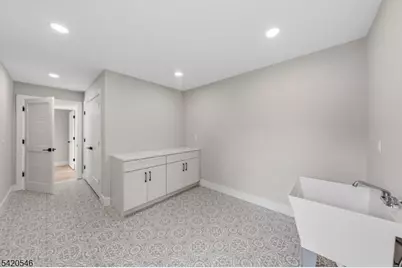 72 Hillside Rd, Elizabeth, NJ 07208 - Photo 22