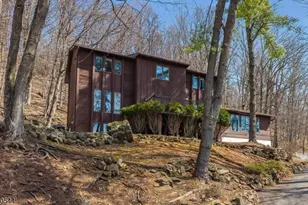 828 Star View Way, Bridgewater, NJ 08807 - Photo 1