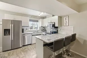 51 Mt Kemble Ave Unit, Morristown, NJ 07960 - Photo 2