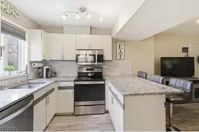 51 Mt Kemble Ave Unit #207, Morristown, NJ 07960 - Photo 6