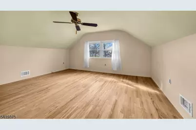 25 Greenwich Rd, Edison, NJ 08820 - Photo 36