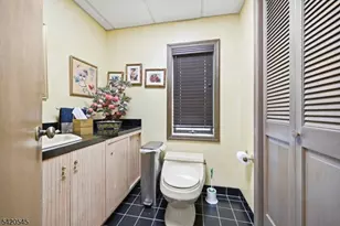 900 Valley Rd, Clifton, NJ 07013 - Photo 24