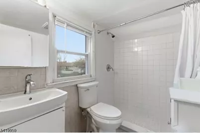 1490 Champlin Sq, Teaneck Township, NJ 07666 - Photo 6