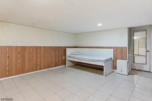 1490 Champlin Square, Teaneck Township, NJ 07666 - Photo 18