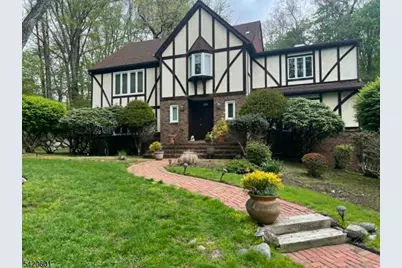 732 Mardinly Ave, Franklin Lakes, NJ 07417 - Photo 1