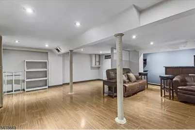 426 Brook Ct, Plainfield, NJ 07060 - Photo 18