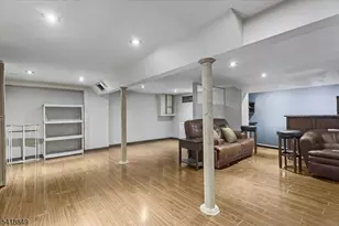 426 Brook Ct, Plainfield, NJ 07060 - Photo 18