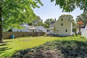 239 E 4th Ave, Roselle, NJ 07203 - Photo 16