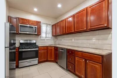 467 Hawthorne Ave #2, Newark, NJ 07112 - Photo 2