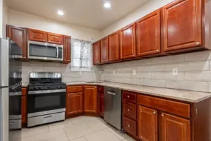 467 Hawthorne Ave, Newark, NJ 07112 - Photo 2