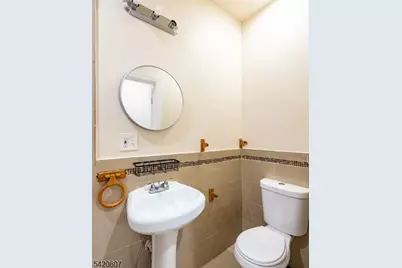 467 Hawthorne Ave #2, Newark, NJ 07112 - Photo 10