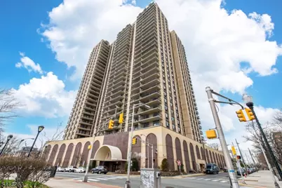 7855 Jfk Blvd East #26E, North Bergen, NJ 07047 - Photo 1