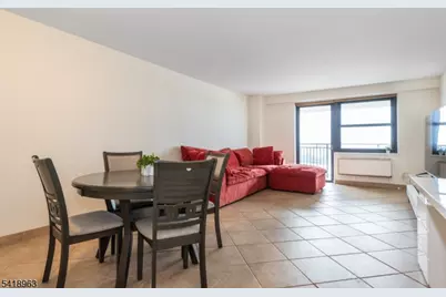 7855 Jfk Blvd East #26E, North Bergen, NJ 07047 - Photo 6