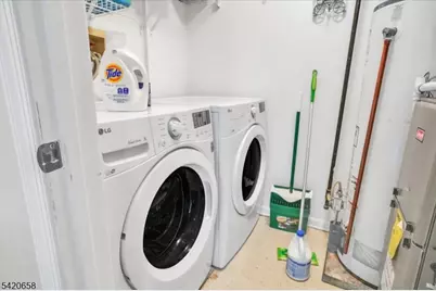 240 Riveredge Dr, Chatham Township, NJ 07928 - Photo 14