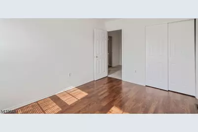 81 Almond Dr, Franklin Township, NJ 08873 - Photo 10