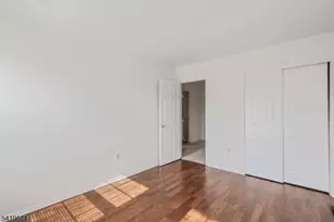 81 Almond Dr, Franklin Township, NJ 08873 - Photo 10