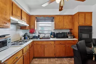 241 Halsted St, East Orange, NJ 07018 - Photo 26