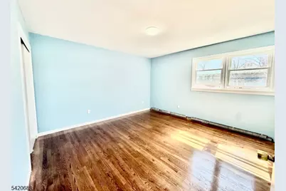 30 Cottage Pl, Garfield, NJ 07026 - Photo 8