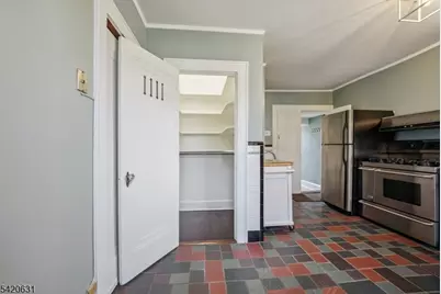 21 Broadview Ave, Maplewood, NJ 07040 - Photo 18