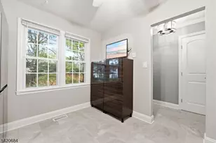 2304 Jamestown Common, Hillsborough Township, NJ 08844 - Photo 8