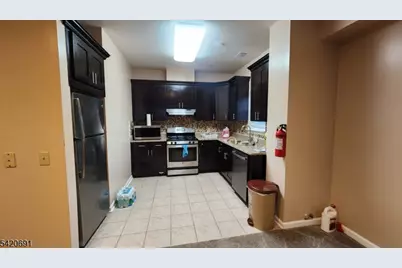 81 High St, Orange, NJ 07050 - Photo 2