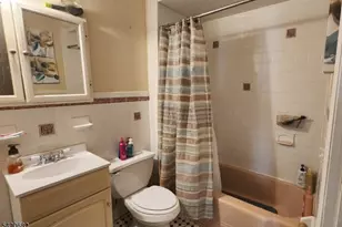 23 Russell Ave, Edison, NJ 08817 - Photo 6