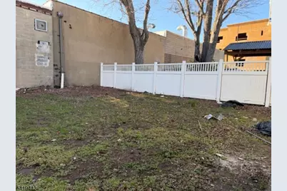 500 E 18th St #502, Paterson, NJ 07514 - Photo 8