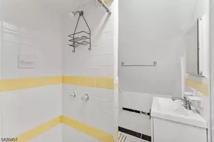 150 W 5th Ave, Roselle, NJ 07203 - Photo 26