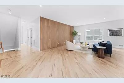 132 N 17th St, East Orange, NJ 07017 - Photo 6