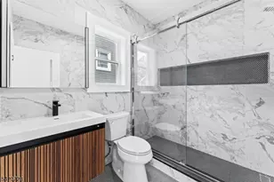 132 N 17th St, East Orange, NJ 07017 - Photo 12